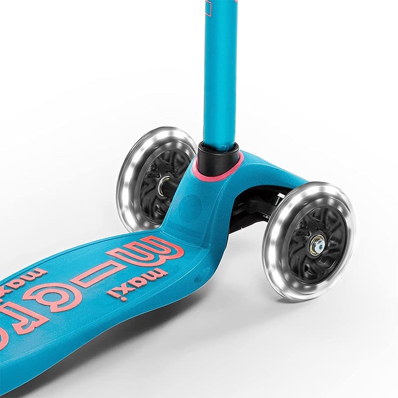 Micro Maxi Deluxe Scooter With LED Wheels - Aqua thumbnail 3