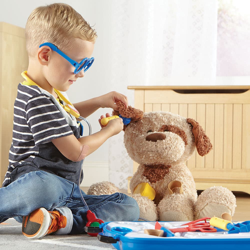 Learning Resources Pretend And Play Doctor Kit thumbnail 4