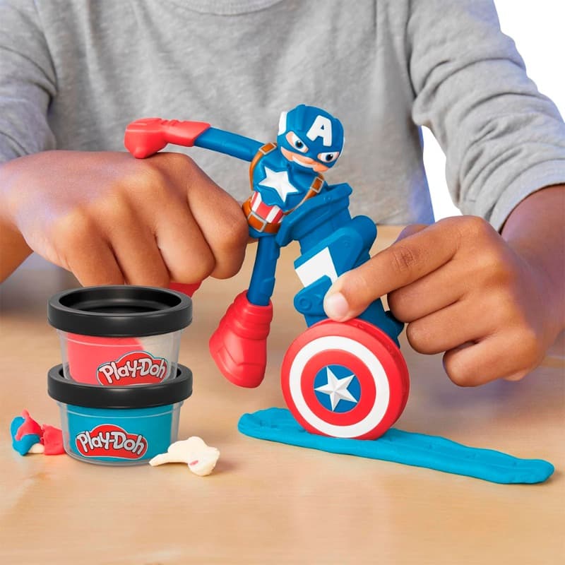 Play Doh Captain America Stamping Shield thumbnail 4