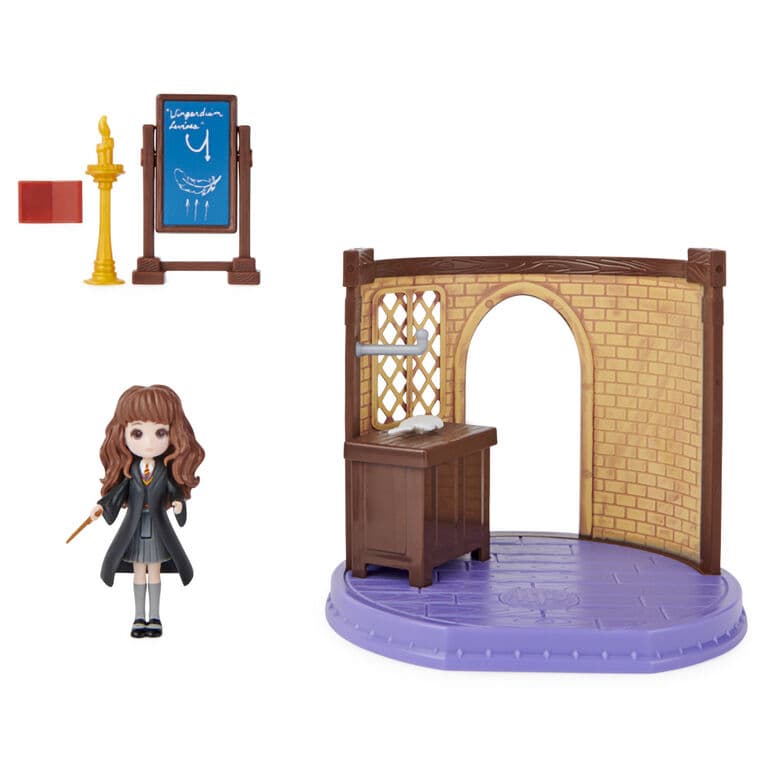 Wizarding World Magical Mini Class Room Hermione Granger thumbnail 4