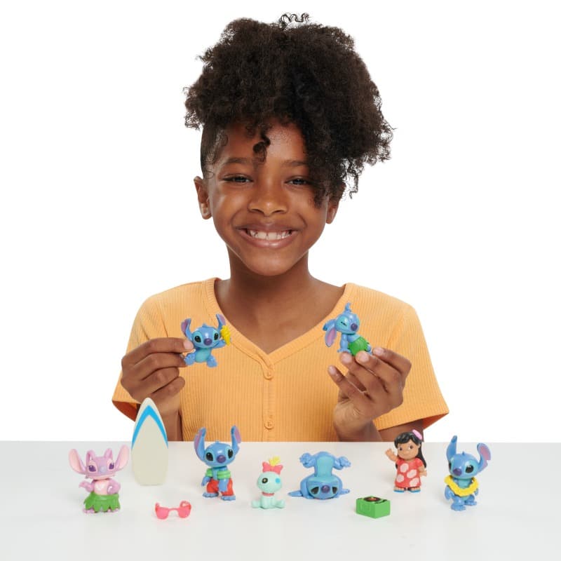 Disney Lilo And Stitch Deluxe Figure Set thumbnail 4